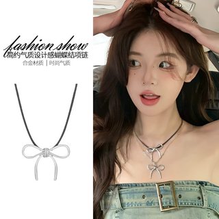 C she is not a pool object. hot girl temperament pendant jewelry niche ins style clavicle chain bow internet celebrity necklace for women