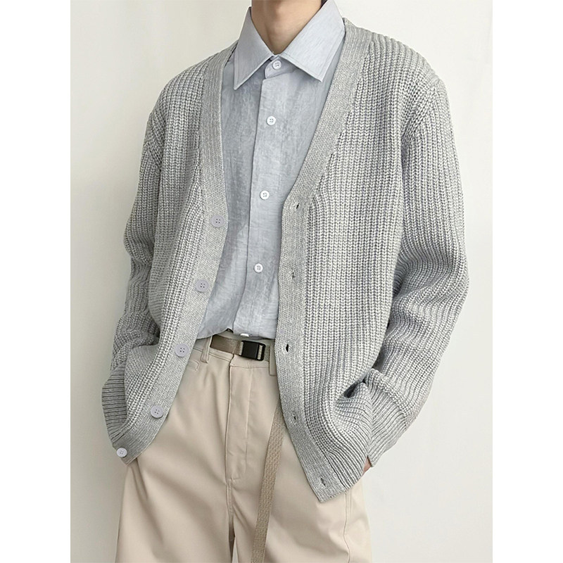 Gray V-Neck Cardigan Sweater for Men, Autumn and Winter, Intellectual Style Knitwear, Cleanfit, Lazy Style, Commuter Jacket Gray V-Neck Cardigan Sweater for Men, Autumn and Winter, Intellectual Style Knitwear, Cleanfit, Lazy Style, Commuter Jacket
