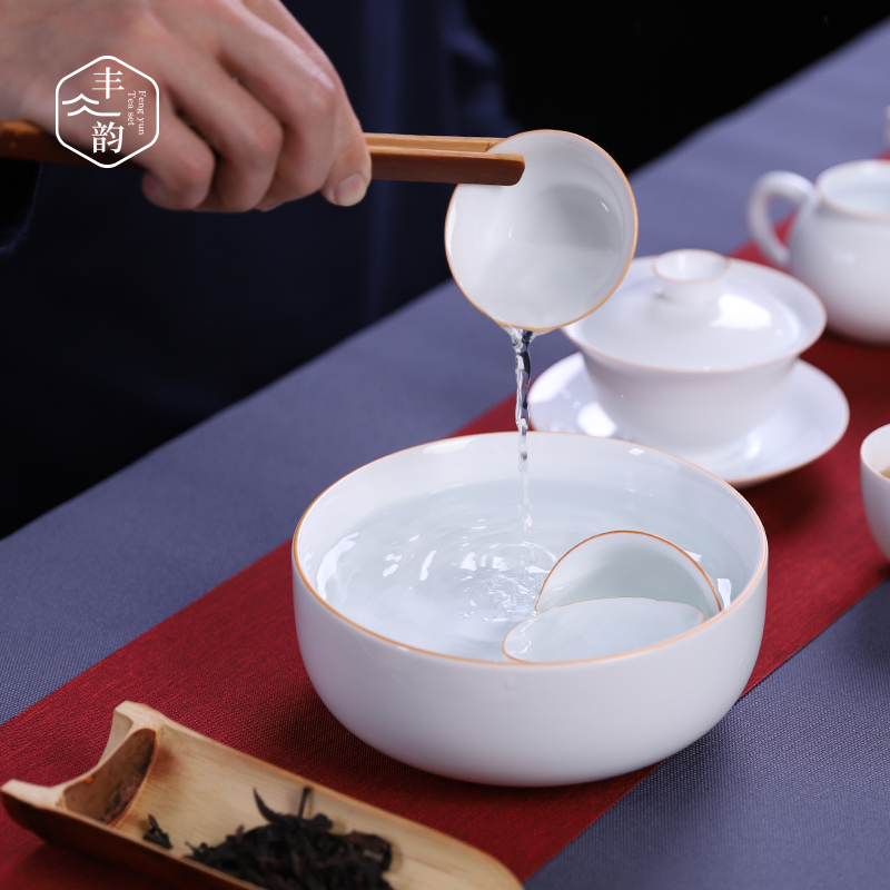 White porcelain large tea to wash to the ceramic cup hot washing cylinder water jar closed outline basin writing brush washer from tea cups kung fu tea accessories