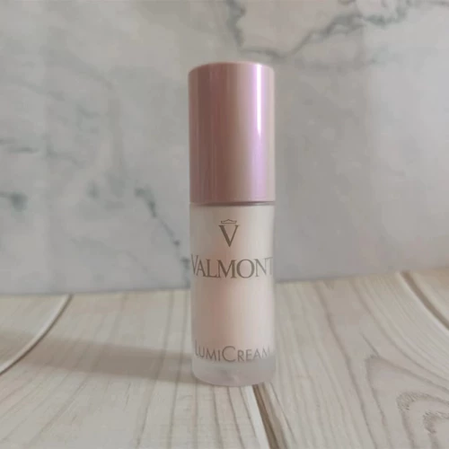 ValmontОмолаживающий крем Valmont Whitening Lumi 8 мл осветляет и выравнивает тон кожи
