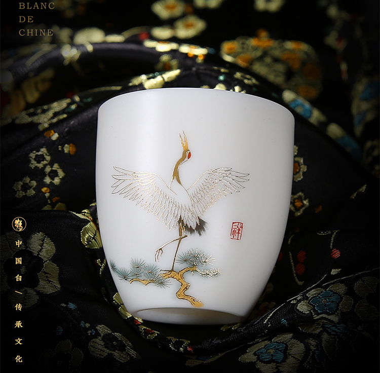 The ancient sheng up suet jade ceramic masters cup single cup pure manual hand - made suet jade kung fu tea cups white porcelain sample tea cup