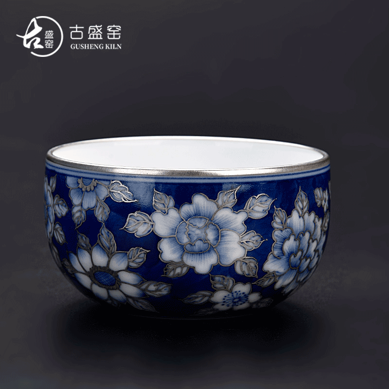 Old blue and white silver wire porcelain ceramic cups kung fu sheng up coppering. As silver cup single CPU personal tea light sample tea cup restoring ancient ways