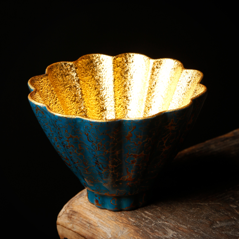 The ancient Chinese lacquer sheng up gold purple sand cup master cup single CPU tuba informs The creative manual 24 gold tea light sample tea cup