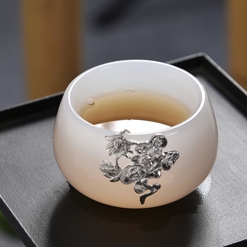 Ancient sheng up new sterling silver 99 lotus jade porcelain inlay silver master cup white porcelain of the jade sample tea cup whitebait cup single CPU