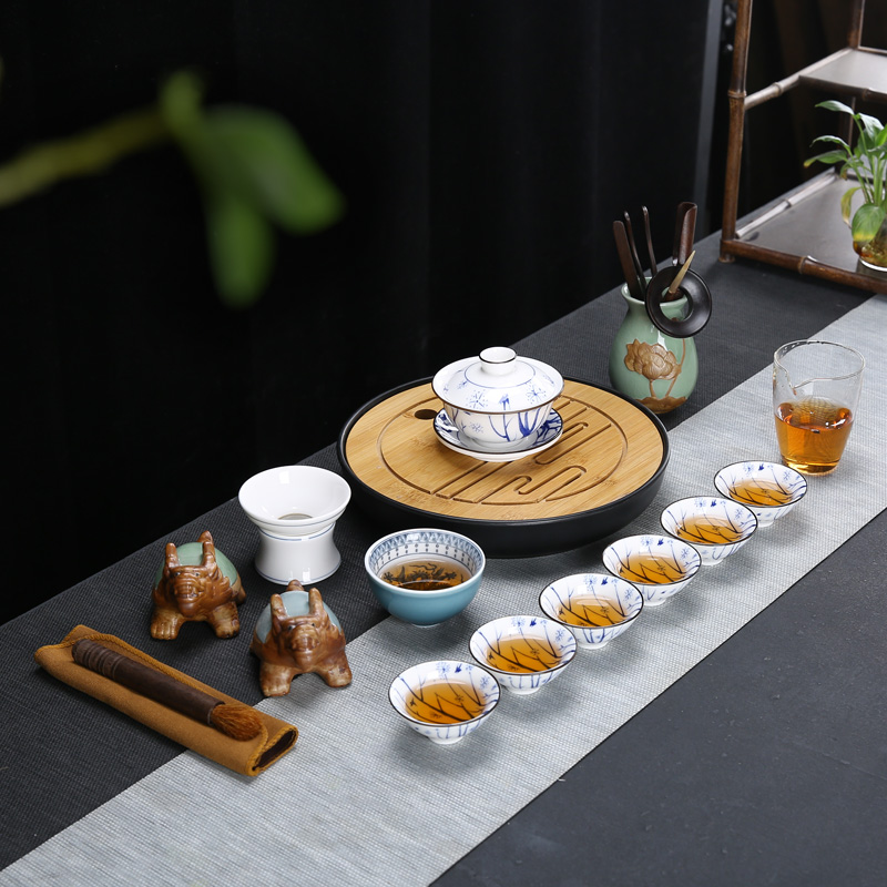 Suet jade color blue and white with white porcelain tea set tea service of household ceramics kung fu tea sets the teapot teacup group