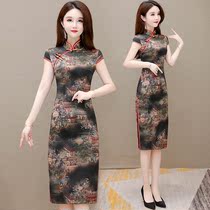 Summer short sleeve printed dress 2021 New noble lady foreign style Noble cheongsam middle-aged mother temperament skirt