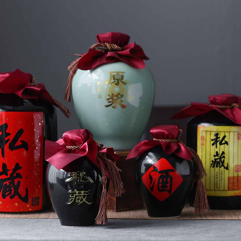 Ceramic bottle wine cloth brocade silk cloth flower cloth tassel rope economic wine packaging industry a small amount of solid food for trials