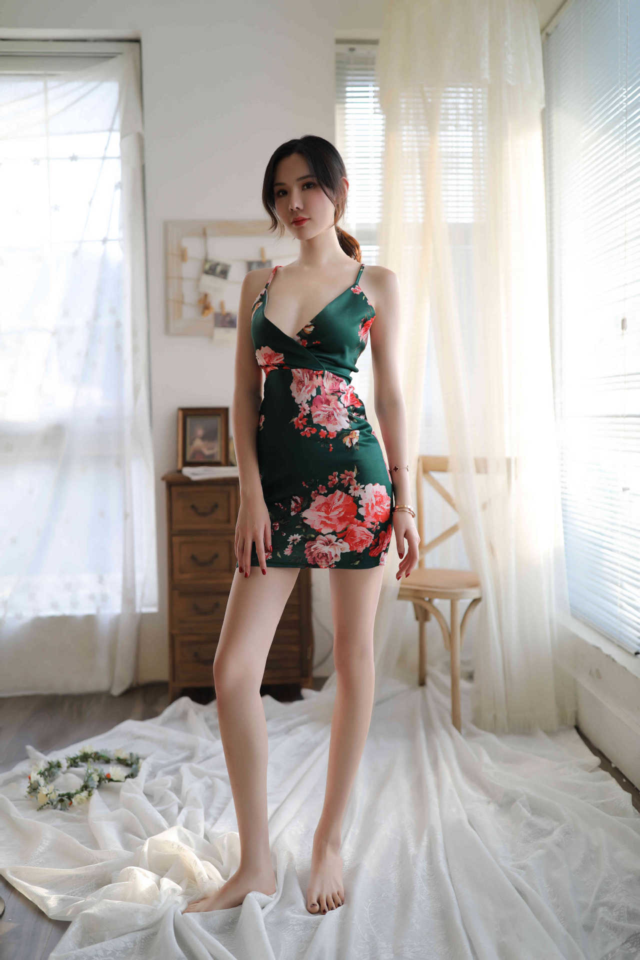 Sexy sexy quần áo lót Pyjama nóng vành đai treo tay CV nhà quần áo dễ thương hộp đêm thống nhất tán tỉnh và trêu chọc