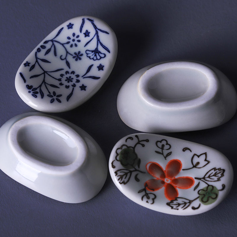 Take a Japanese chopsticks chopsticks pillow bracket ceramics chopsticks restaurant household chopsticks run doesn a spoon doesn