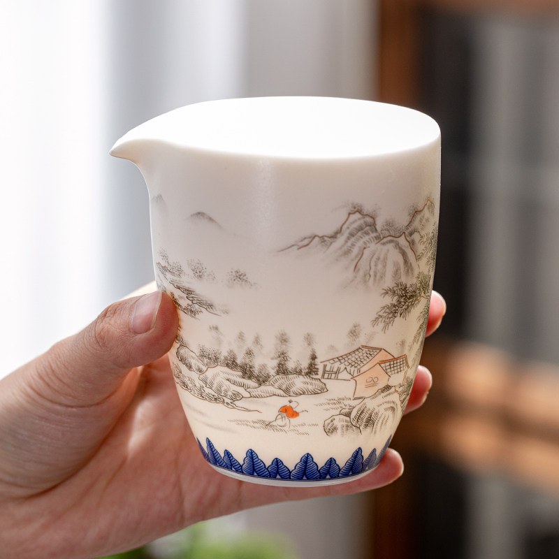 Dehua Thick Glaze Fair Cup with Integrated Tea Strainer, Ceramic Tea Set, Tea Filter Cup, Home Use Gift Set