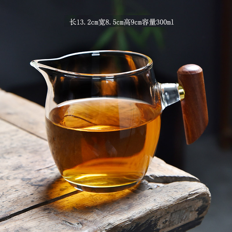 Glass Fair Cup with Integrated Tea Strainer, Tea Divider, Ceramic Tea Set, Tea Strainer Set, Kung Fu Tea Accessories, Tea Handle