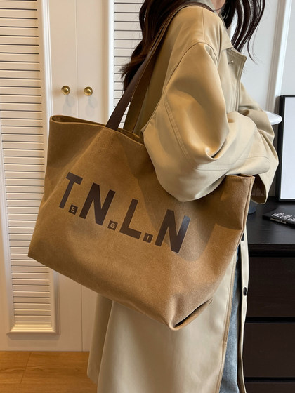 High-End Large-Capacity Canvas Bag for Women 2026 New Shoulder Bag Casual Versatile Tote Bag Work Commute Bag