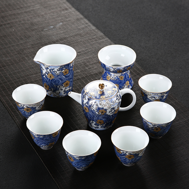 High - grade enamel kung fu tea set suit household of Chinese style restoring ancient ways ceramic teapot is a complete set of tea cups of tea set