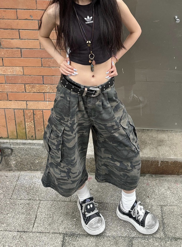 Plus-Size American Retro Denim Camouflage Capri Pants for Women, New Summer Low-Waist Loose Five-Point Pants, Workwear Shorts