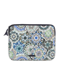 vera bradleyOutlet cotton laptop sleeve - with sketched badge (USA