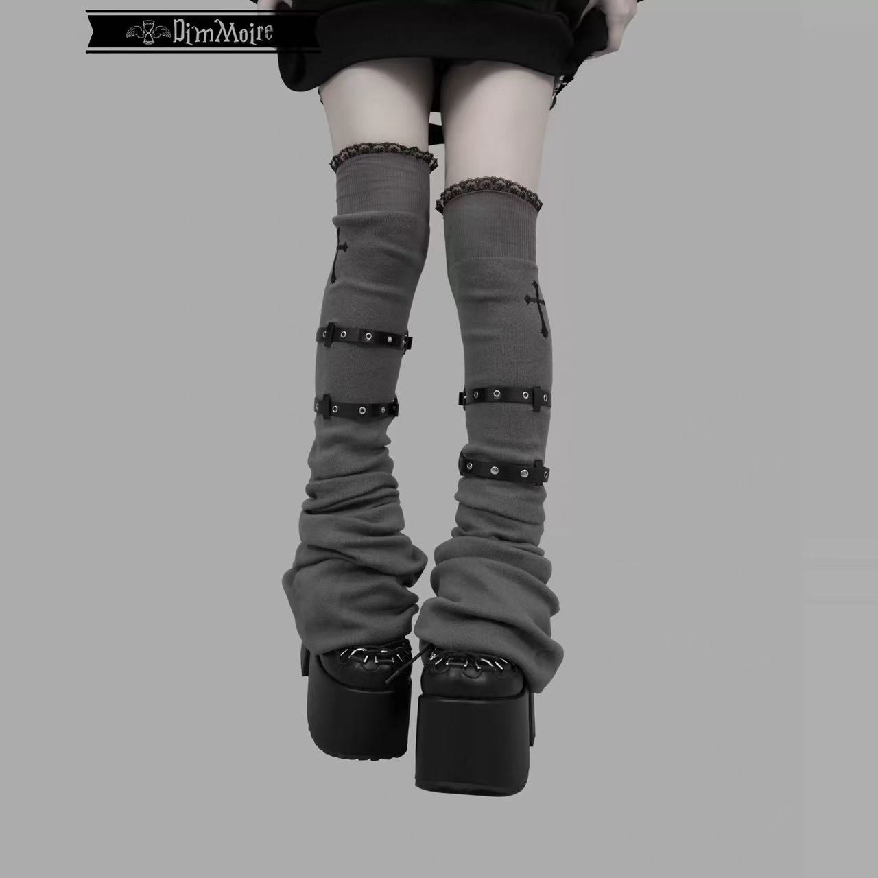 Dimmoire black and gray knitted cross leg warmers with leather