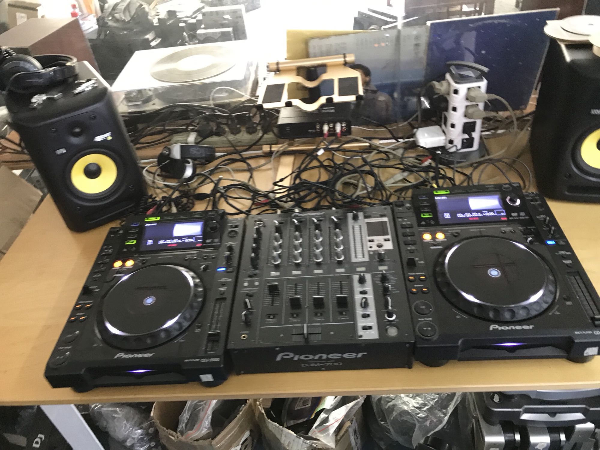 Pioneer cdj2000 Generation plus djm700 remix Desk DJ controller