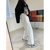 Soon after sale #crowdsourced design breaking hole pituality loose straight cylinder wide leg pumping rope guard pants male white broadleg long pants