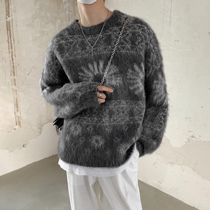 HOZI autumn and winter New long hair one velvet abstinence gray retro snowflake round neck sweater men trend ins