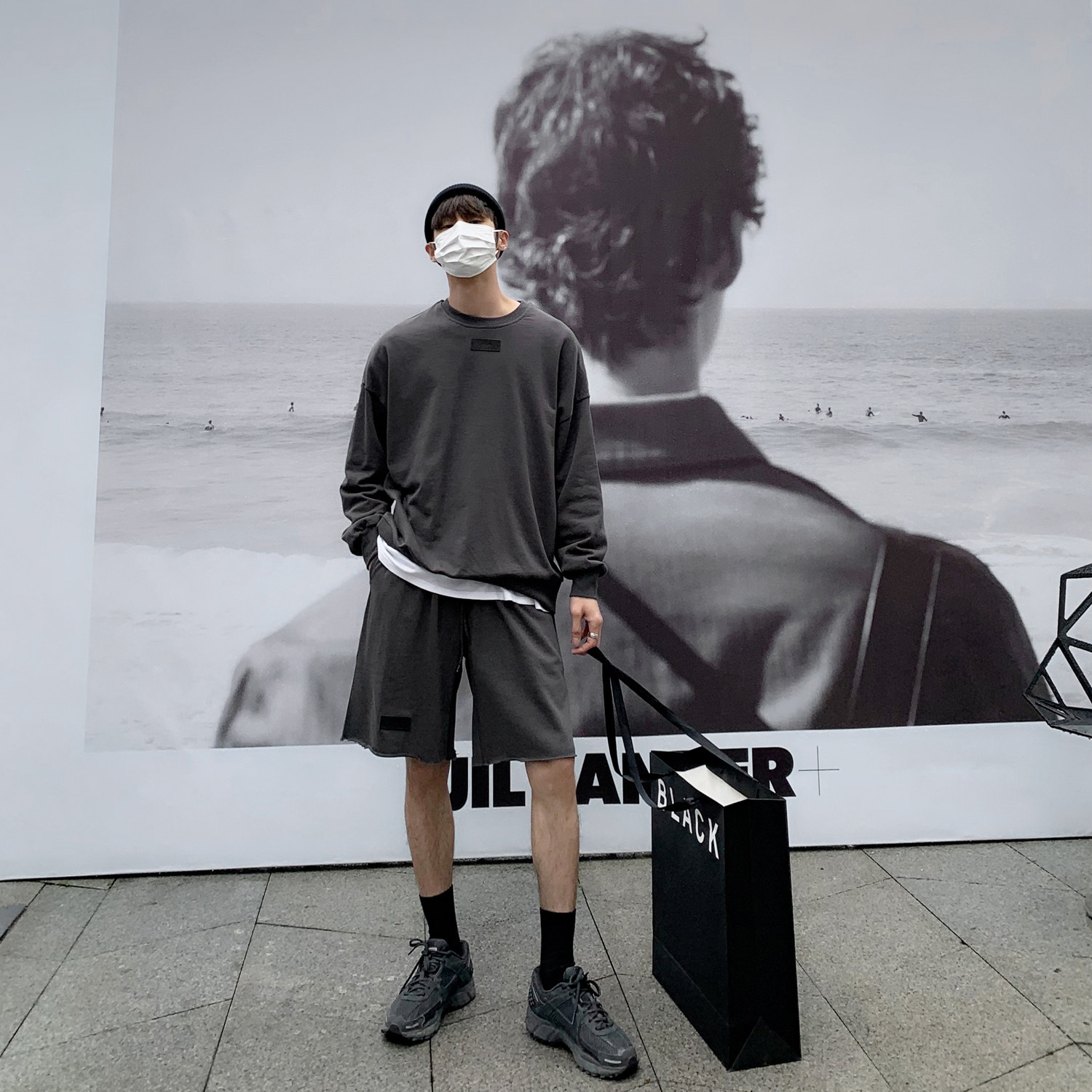 HOZI Summer new retro pure colour long sleeve thick cotton T shorts innet red minimalist casual sports suit man