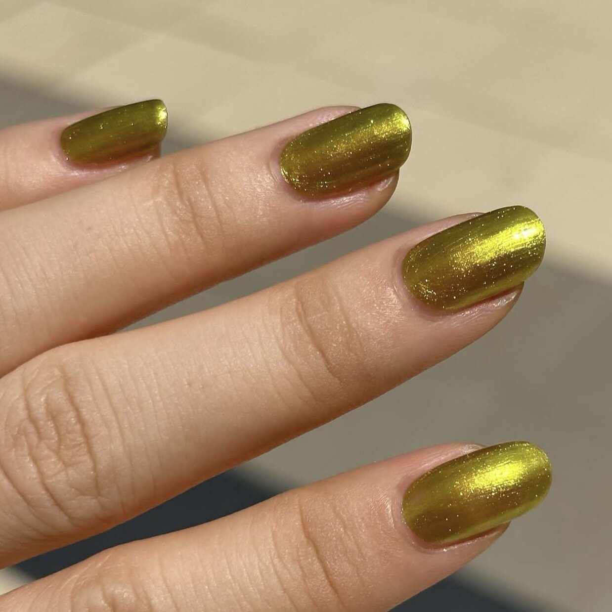 🔥Essie指甲油1745/846 tropic low绝美金龟子色| 现货可领券💅-指甲