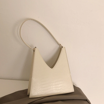 Large capacity underarm bag women Bag bag 2020 New Tide Korean version of retro baguette bag niche design shoulder Hand bag