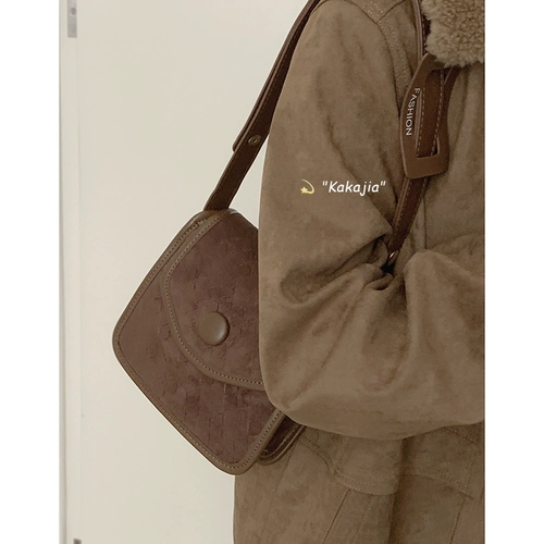 Демисезонная ретро матовая сумка подмышку, коллекция 2023