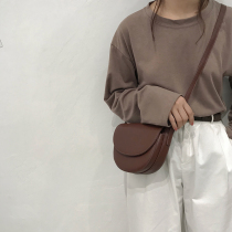 Niche design crossbody bag female 2021 New Tide fashion retro saddle bag Joker ins shoulder bag