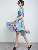 Superior Skin Flower Double silk French dress sea - edge resort bubble sleeve two suits
