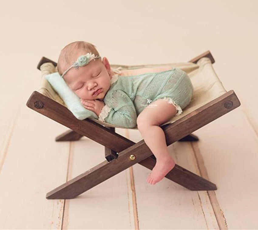 European and American style retro children's photo props baby foldable portable recliner hundred days baby auxiliary props bed