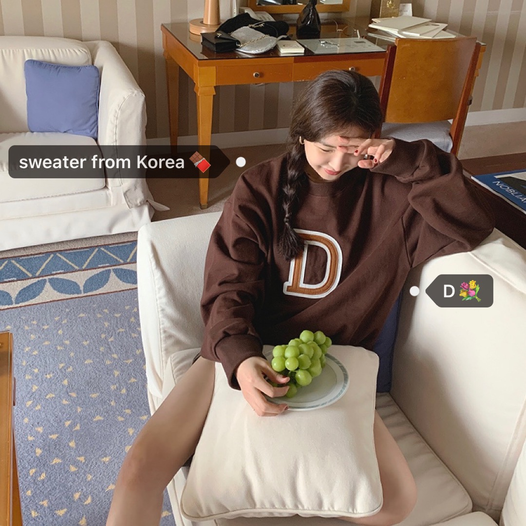 Official website maybebaby Homemade Green Self-Remain D Alphabet Cloth Sweet brown sweatshirt = IAC Han Dynasty