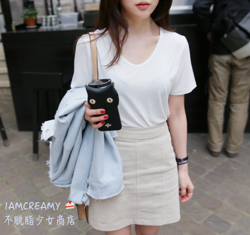 Oops ~ this fast buy ah ~ love to die this U-necktee looks thin and good to match = korea Korea