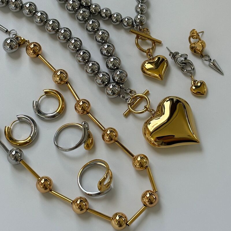 High-Quality, Durable, Luxury Heart Series Earrings, Necklaces, and Rings That Won'T Fade Even When Soaked in Water