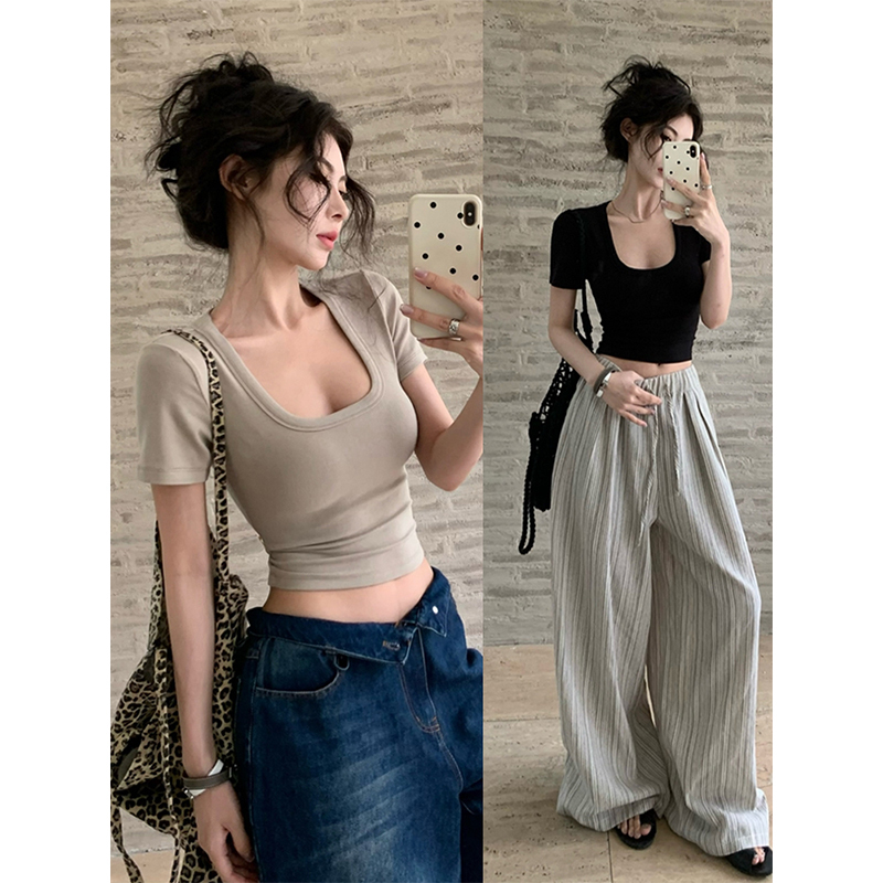 Spicy Girl Large Neckline Short T-Shirt for Women, Summer Tight-Fitting Slim Fit, Regular Shoulder Low U-Neck Short-Sleeve Top, Pure Desire Crop Top Spicy Girl Large Neckline Short T-Shirt for Women, Summer Tight-Fitting Slim Fit, Regular Shoulder Low U-Neck Short-Sleeve Top, Pure Desire Crop Top