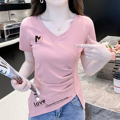 Хлопковая летняя небольшая дизайнерская футболка, V-образный вырез, 2024 года, городской стиль, облегающий крой, тренд сезона