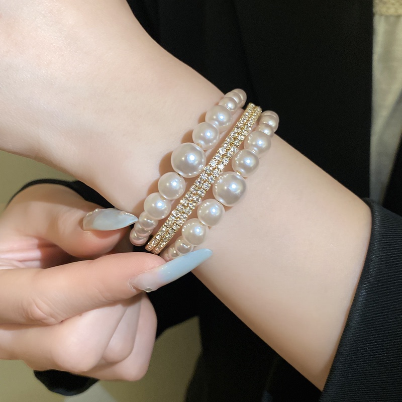 French-Style Gentle Pearl Bracelet for Women, New Light Luxury Fashion Bracelet, Niche Design, High-End, Unique and Beautiful Hand Jewelry