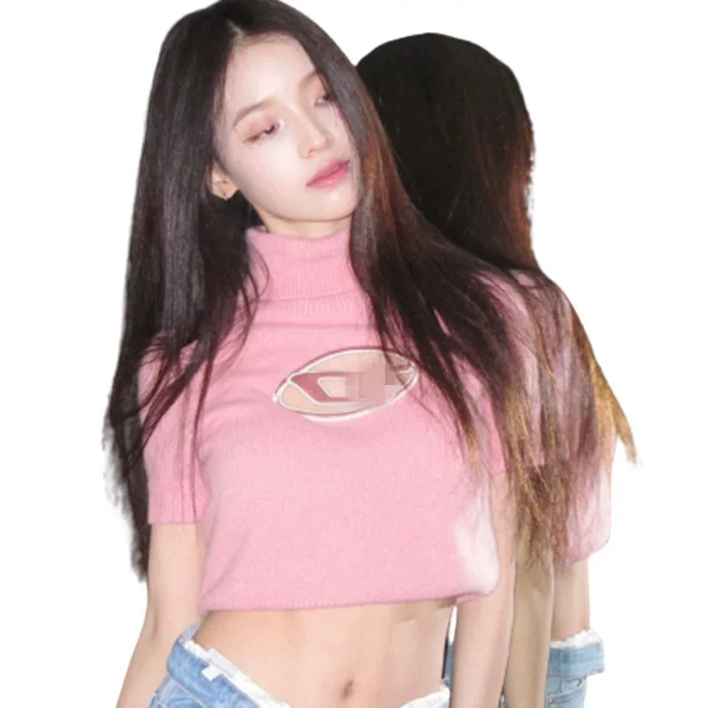 Pink colored knitted spring sweater, with short sleeve, slim fit