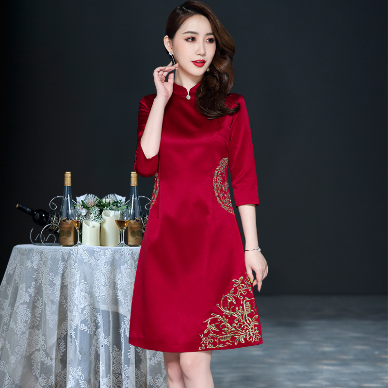 High-End Mother-In-Law Wedding Banquet Outfit, New Chinese Style Short Cheongsam, Petite Mother's Wedding Dress, Early Autumn High-End Mother-In-Law Wedding Banquet Outfit, New Chinese Style Short Cheongsam, Petite Mother's Wedding Dress, Early Autumn