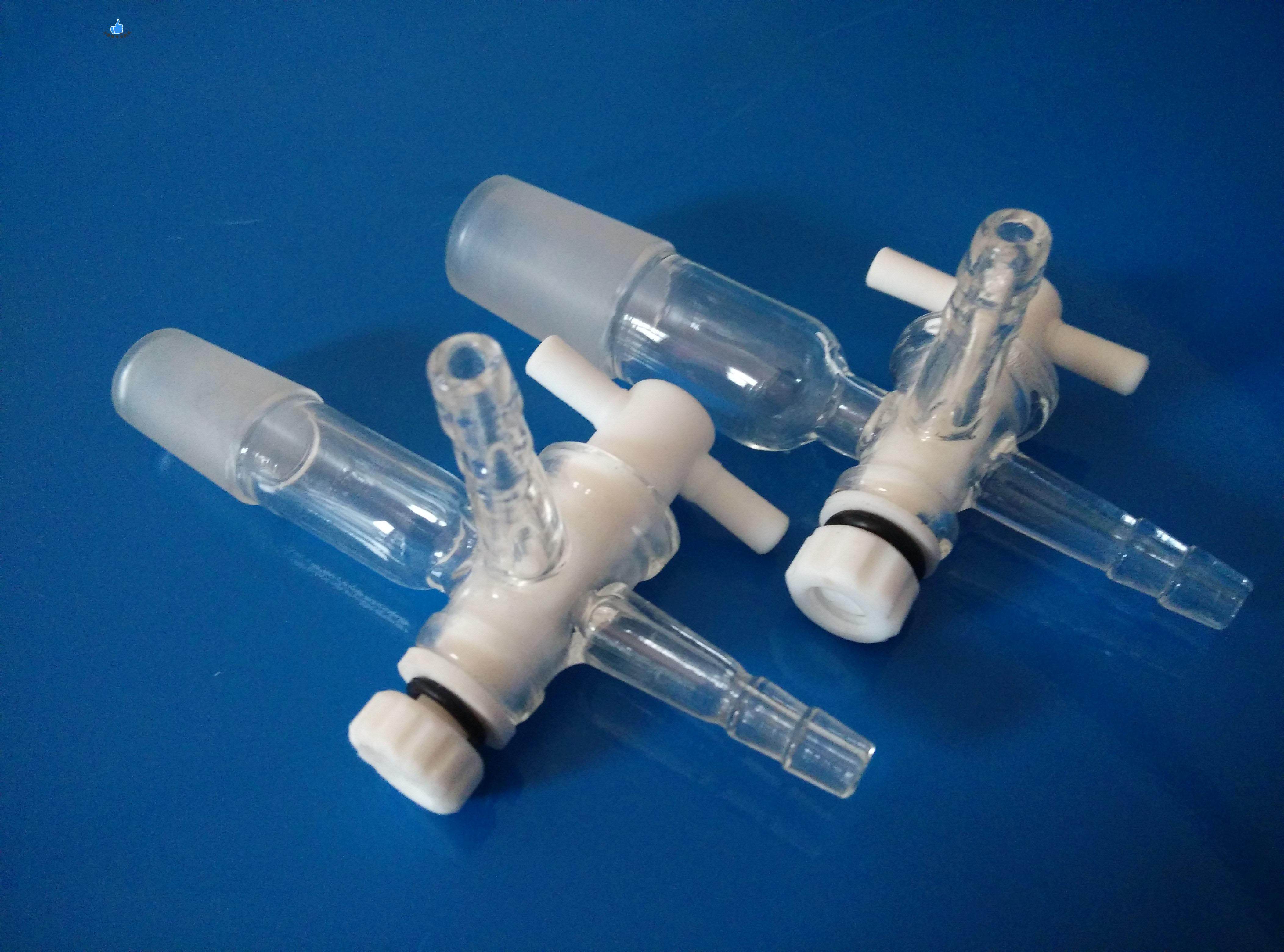 Three - way T - type glass three - way door three - way joint 14#19 # 24 # polytetrafluoroethylene piston