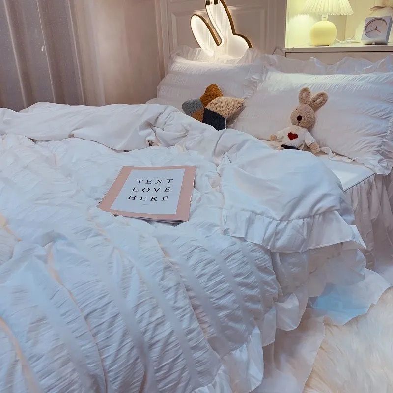 Hotel Rooms Ins and Girls Heart Four Beds Bedding Nets Red Princess Wind Bed Sheets in Korean version Three sets