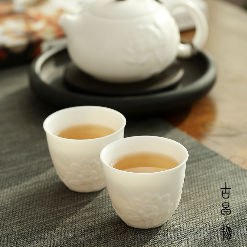Dehua suet jade biscuit firing manual high white porcelain sample tea cup white ceramic kung fu master wen xiang single cup small bowl