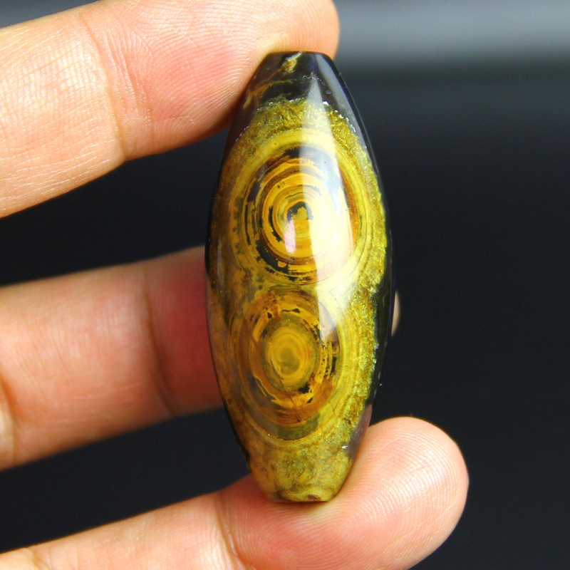 Nine-eyed shale rock coin stone Pearl two eyes with eyeships blue turtle back best Jade