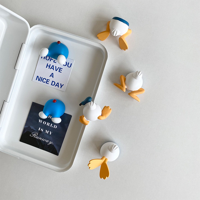 Cute duck fart fridge magnet creative fun magnet three-dimensional resin magnet home decoration magnet