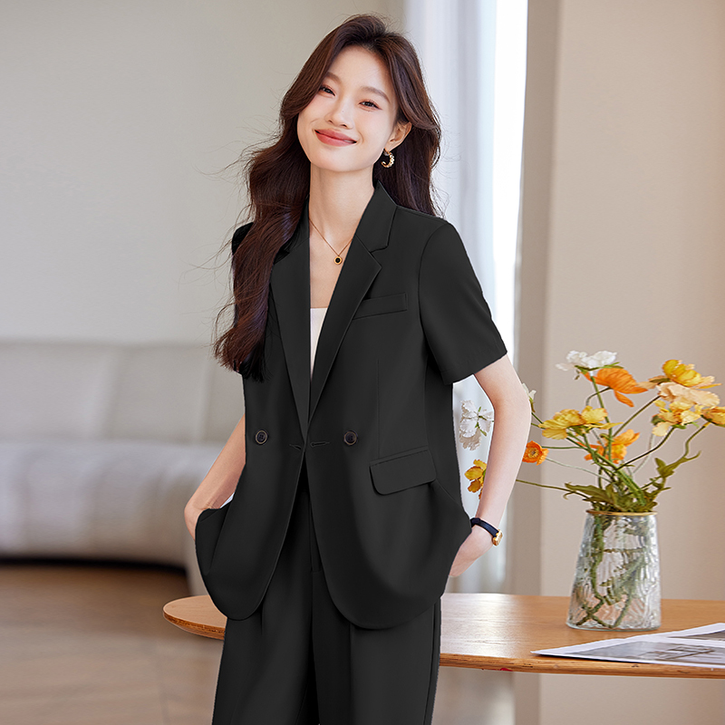 Black Short-Sleeved Blazer for Women, Summer Thin Style, 2026 New Model, High-End Professional Workwear Casual Suit