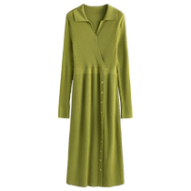 Single-bundle plus-size womens French elegant POLO collar pit strip knitted dress high-waisted slimming 2022 autumn and winter new style