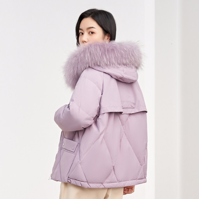 冰洁 22年秋季款 貉子毛领 女式短款连帽羽绒服 双重优惠折后￥199包邮 4色可选