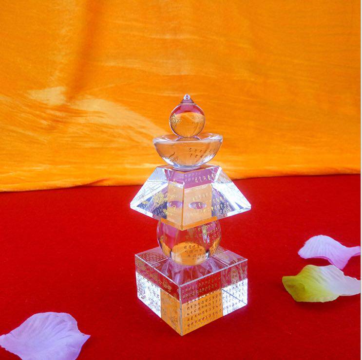 A single order over 500 yuan can be photographed in a gift box with a crystal tower height of 12 cm