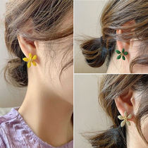 Eardresses suitable for spring and summer round face Korean style earrings woman summer pendant 2021 new earnail small crowdgentleness