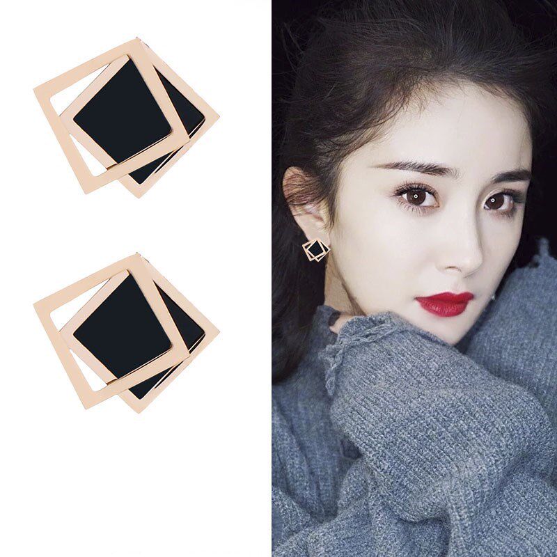 Eardrops Early Spring 100 Hitch Summer Big Round Face Suitable Earrings Earrings 2020 New Boomers Short-haired Senior