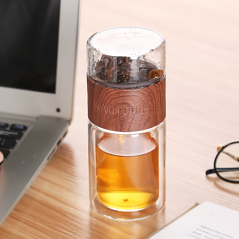 Association between high borosilicate double - layer glass water cup home portable water separation filter "women with men travel